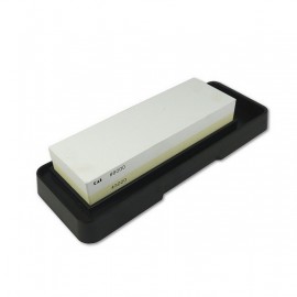 Pierre à aiguiser KAI AP-0316 double face grain 3000/6000 avec base antidérapante pour couteaux de cuisine.